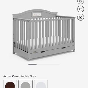 CRIB FOR SALE MATTRESS INCLUDED